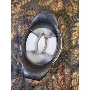 Retired Pampered Chef Mango Wedger Slicer Cutter W/ Blade Cover